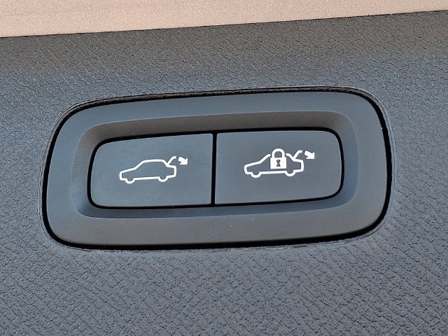 2024 Volvo XC90 Recharge Plug-In Hyb Ultimate Bright Theme