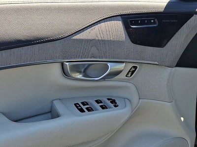 2024 Volvo XC90 Recharge Plug-In Hyb Ultimate Bright Theme