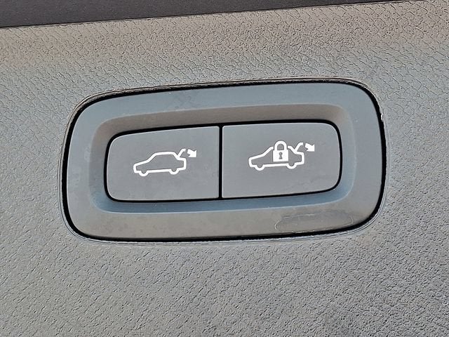 2024 Volvo XC90 Recharge Plug-In Hyb Ultimate Bright Theme