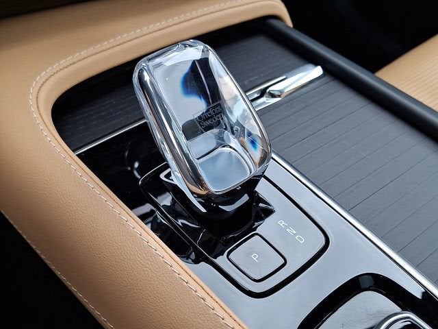 2024 Volvo XC90 Recharge Plug-In Hyb Ultimate Bright Theme