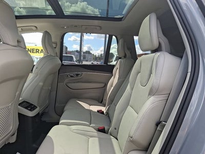 2024 Volvo XC90 Recharge Plug-In Hyb Ultimate Bright Theme