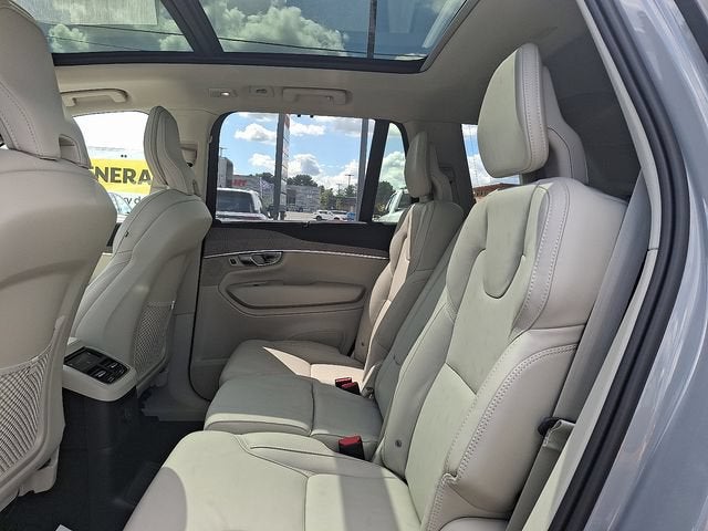 2024 Volvo XC90 Recharge Plug-In Hyb Ultimate Bright Theme