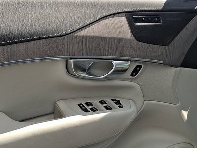 2024 Volvo XC90 Recharge Plug-In Hyb Ultimate Bright Theme