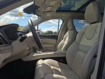 2024 Volvo XC90 Recharge Plug-In Hyb Ultimate Bright Theme