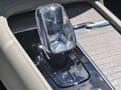 2024 Volvo XC90 Recharge Plug-In Hyb Ultimate Bright Theme
