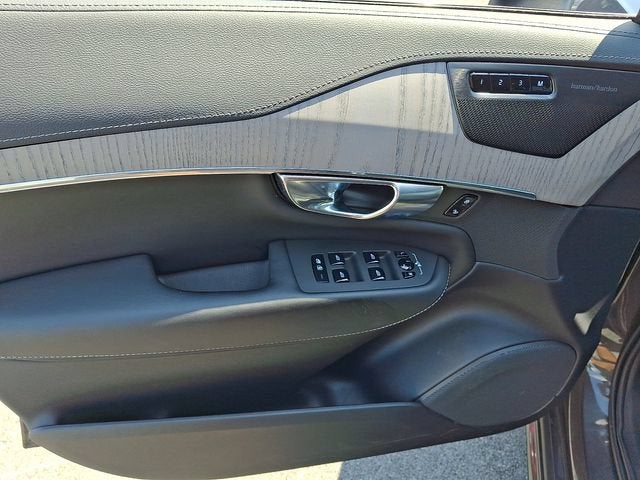 2024 Volvo XC90 Recharge Plug-In Hyb Ultimate Bright Theme