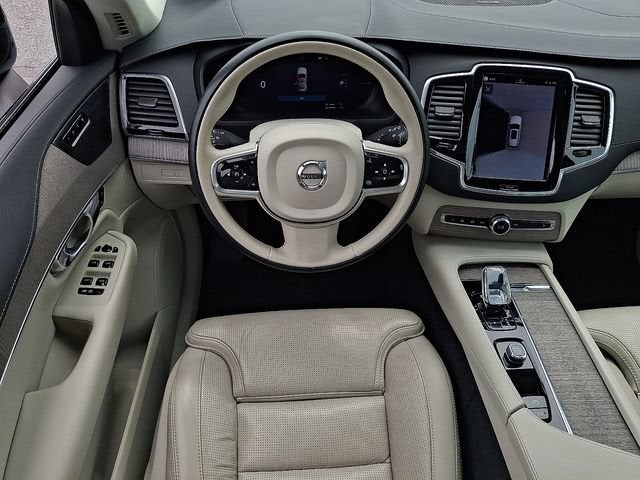 2023 Volvo XC90 Recharge Plug-In Hyb Ultimate Dark Theme
