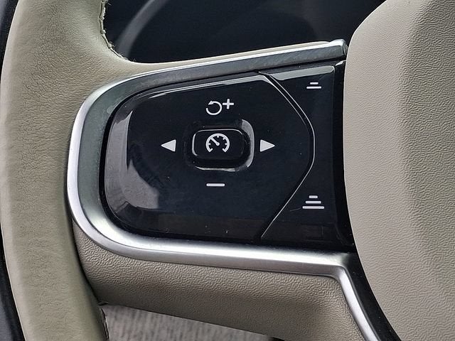 2023 Volvo XC90 Recharge Plug-In Hyb Ultimate Dark Theme