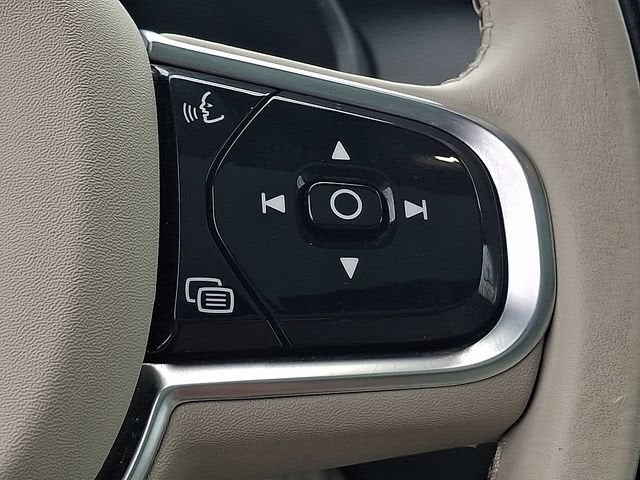 2023 Volvo XC90 Recharge Plug-In Hyb Ultimate Dark Theme