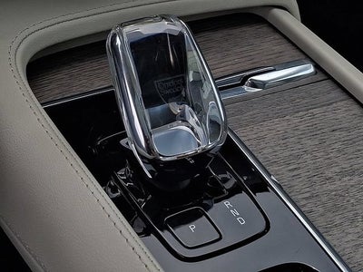 2023 Volvo XC90 Recharge Plug-In Hyb Ultimate Dark Theme