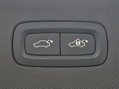 2023 Volvo XC90 Recharge Plug-In Hyb Ultimate Dark Theme