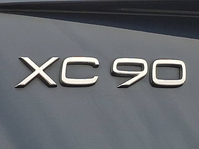 2023 Volvo XC90 Recharge Plug-In Hyb Ultimate Dark Theme