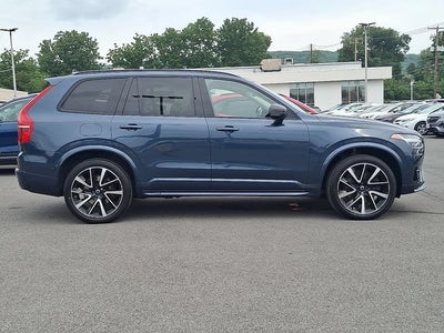 2023 Volvo XC90 Recharge Plug-In Hyb Ultimate Dark Theme