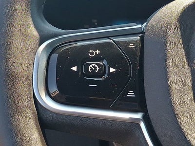 2024 Volvo XC60 Recharge Plug-In Hyb Ultimate Black Edition
