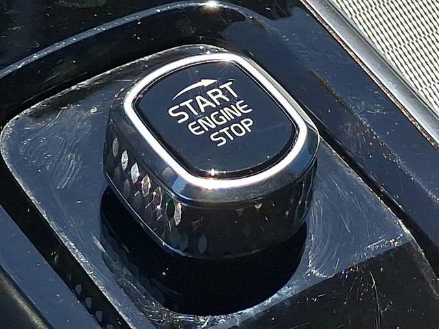2024 Volvo XC60 Recharge Plug-In Hyb Ultimate Black Edition