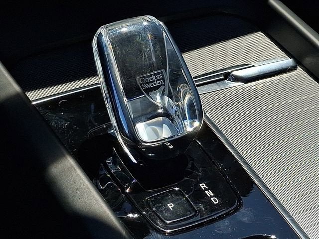 2024 Volvo XC60 Recharge Plug-In Hyb Ultimate Black Edition