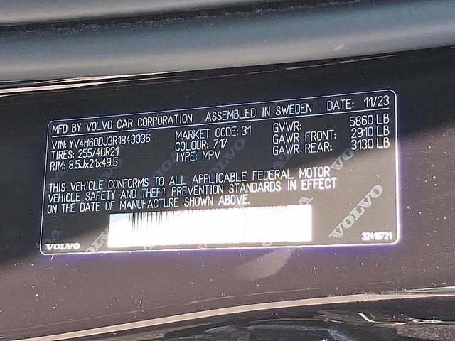 2024 Volvo XC60 Recharge Plug-In Hyb Ultimate Black Edition