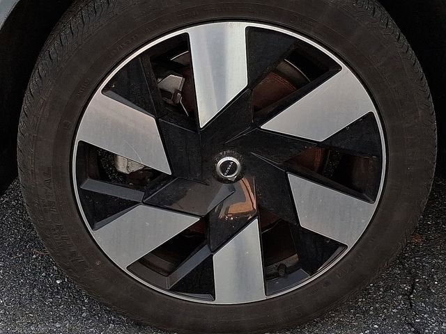 2024 Volvo XC60 Recharge Plug-In Hyb Plus Dark Theme