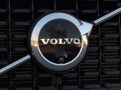 2024 Volvo XC60 Recharge Plug-In Hyb Plus Dark Theme