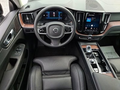 2024 Volvo XC60 Recharge Plug-In Hyb Ultimate Dark Theme