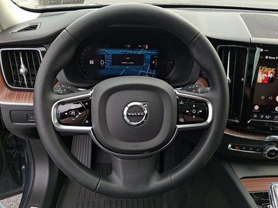 2024 Volvo XC60 Recharge Plug-In Hyb Ultimate Dark Theme