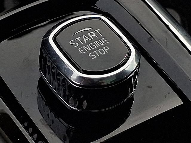 2024 Volvo XC60 Recharge Plug-In Hyb Ultimate Dark Theme