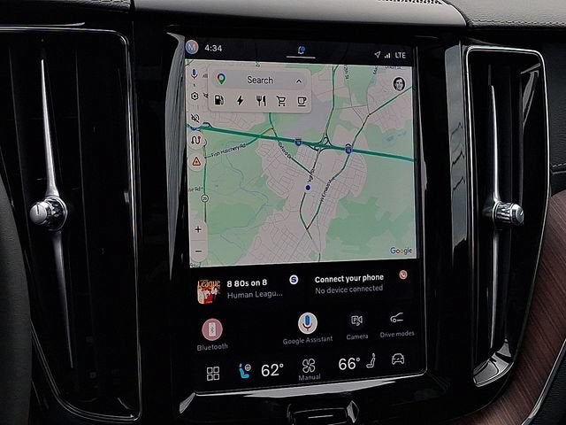 2024 Volvo XC60 Recharge Plug-In Hyb Ultimate Dark Theme