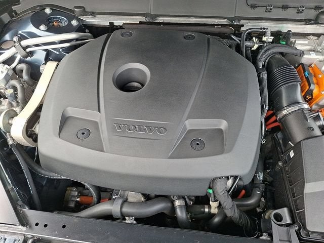 2024 Volvo XC60 Recharge Plug-In Hyb Ultimate Dark Theme