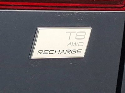 2024 Volvo XC60 Recharge Plug-In Hyb Ultimate Dark Theme