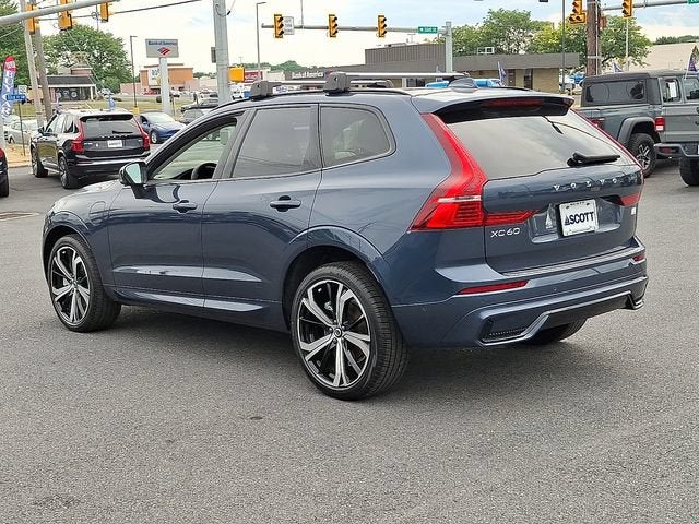 2024 Volvo XC60 Recharge Plug-In Hyb Ultimate Dark Theme