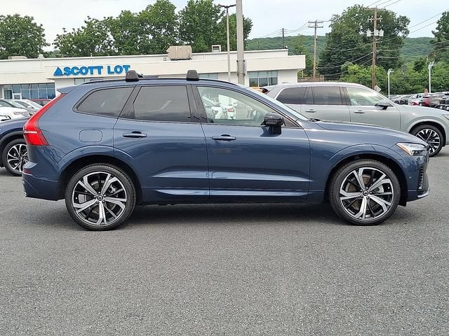 2024 Volvo XC60 Recharge Plug-In Hyb Ultimate Dark Theme