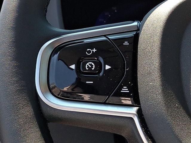 2024 Volvo XC60 Recharge Plug-In Hyb Ultimate Dark Theme