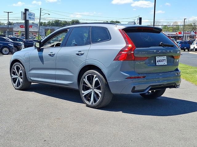 2024 Volvo XC60 Recharge Plug-In Hyb Ultimate Dark Theme