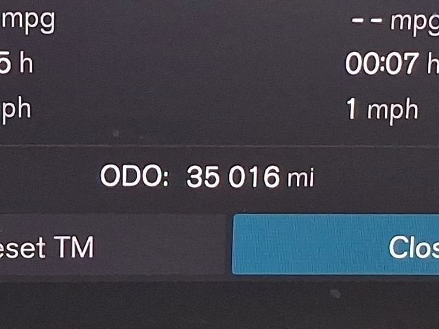 2024 Volvo XC60 Recharge Plug-In Hyb Ultimate Dark Theme