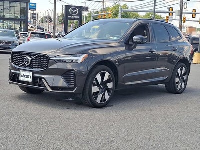 2024 Volvo XC60 Recharge Plug-In Hyb Ultimate Dark Theme