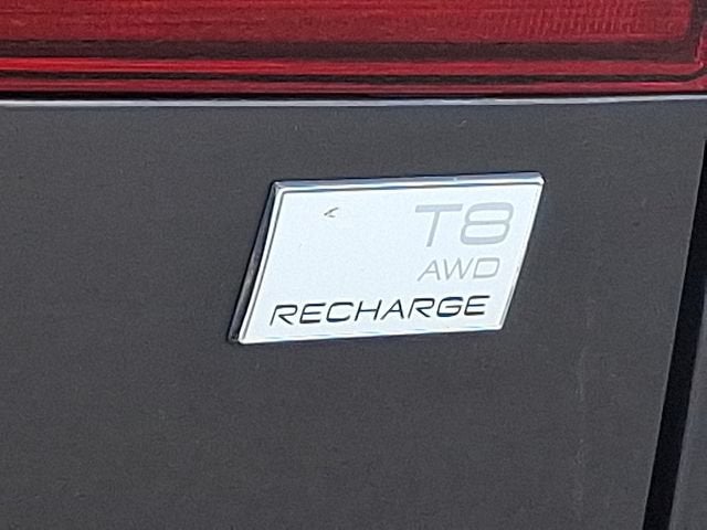 2024 Volvo XC60 Recharge Plug-In Hyb Ultimate Dark Theme