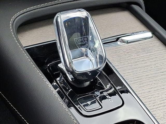 2025 Volvo XC90 Plug-In Hybrid Ultra