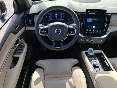2025 Volvo XC90 Plug-In Hybrid Ultra