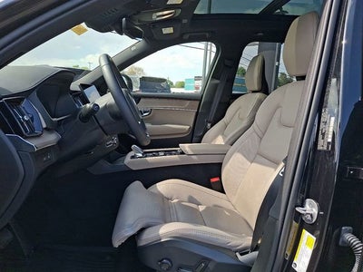 2025 Volvo XC90 Plug-In Hybrid Ultra