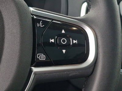 2025 Volvo XC90 Plug-In Hybrid Plus