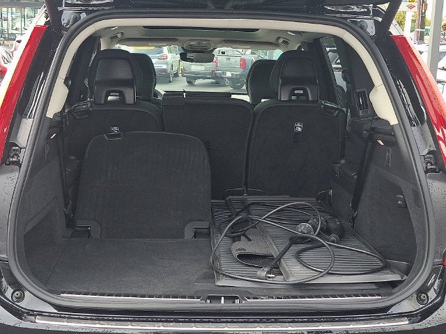 2025 Volvo XC90 Plug-In Hybrid Plus