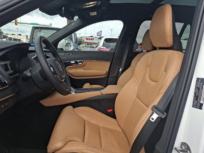 2025 Volvo XC90 Plug-In Hybrid Ultra