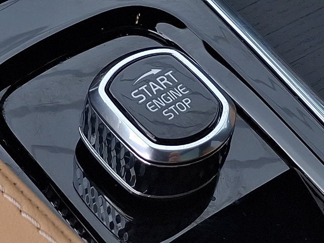 2025 Volvo XC90 Plug-In Hybrid Ultra