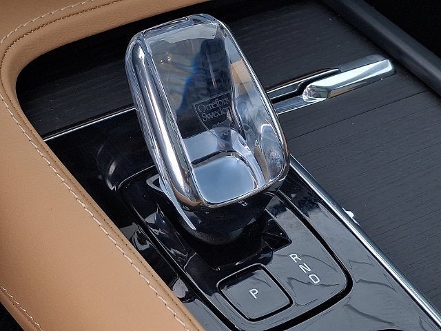 2025 Volvo XC90 Plug-In Hybrid Ultra