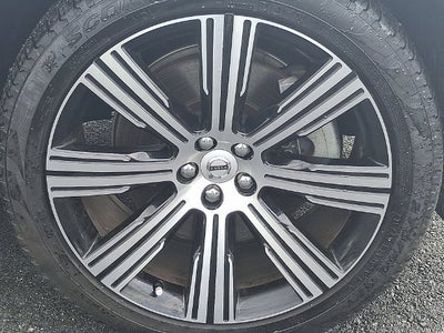 2025 Volvo XC90 Plug-In Hybrid Ultra