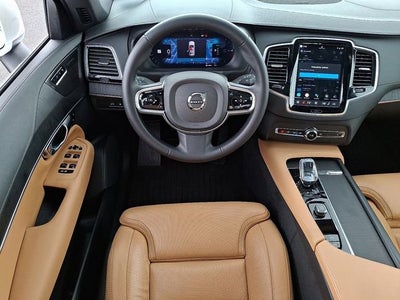 2025 Volvo XC90 Plug-In Hybrid Ultra