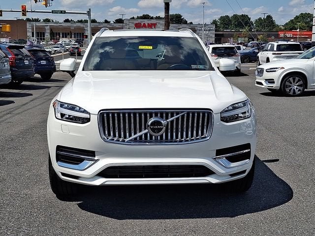 2025 Volvo XC90 Plug-In Hybrid Ultra