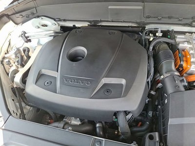 2025 Volvo XC90 Plug-In Hybrid Ultra