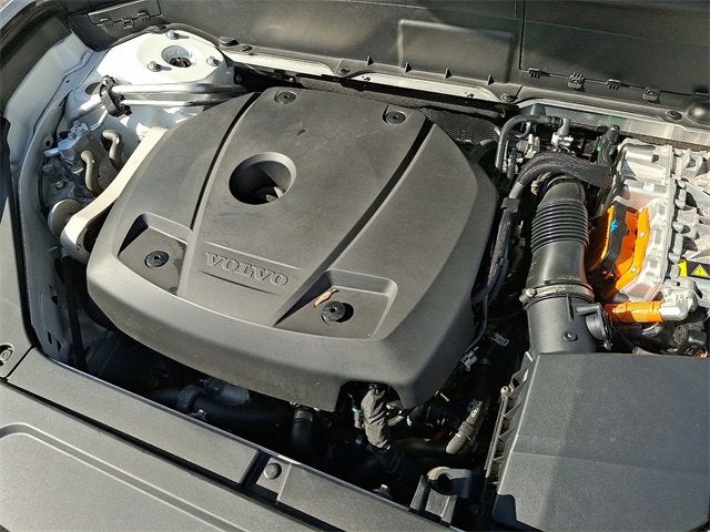 2025 Volvo XC90 Plug-In Hybrid Ultra