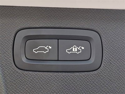 2025 Volvo XC90 Plug-In Hybrid Ultra